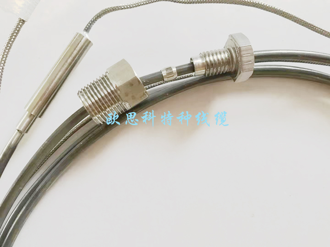 帶可調(diào)卡套鎧裝熱電偶